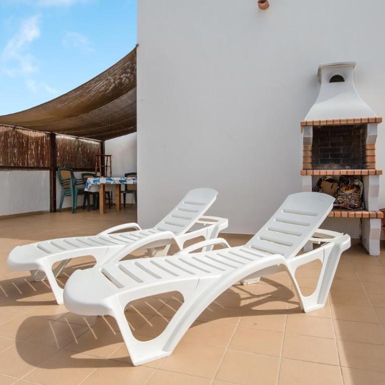 Apartamento El Muellito - Three-Bedroom Apartment with Water View - 17