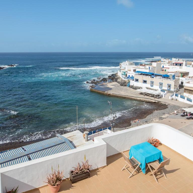 Apartamento El Muellito - Three-Bedroom Apartment with Water View - 18