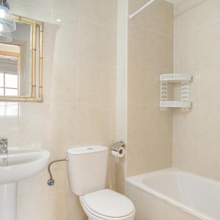 Refugio Atalaya Piscina y Parking - Apartamento Premium de 3 dormitorios con balcón - 20