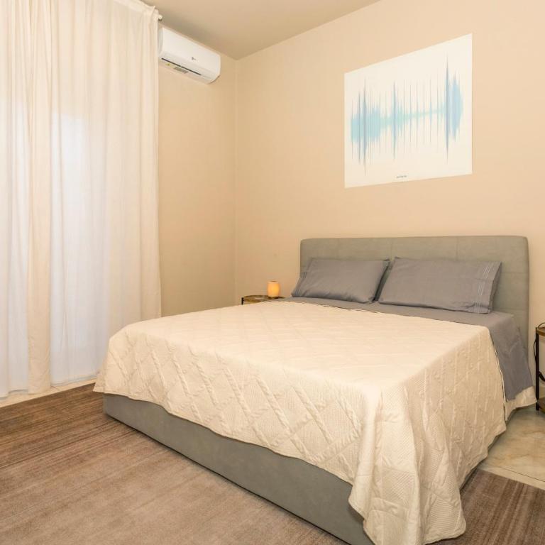 Lemon Terrace - Two-Bedroom Deluxe Apartment with Balcony - 7