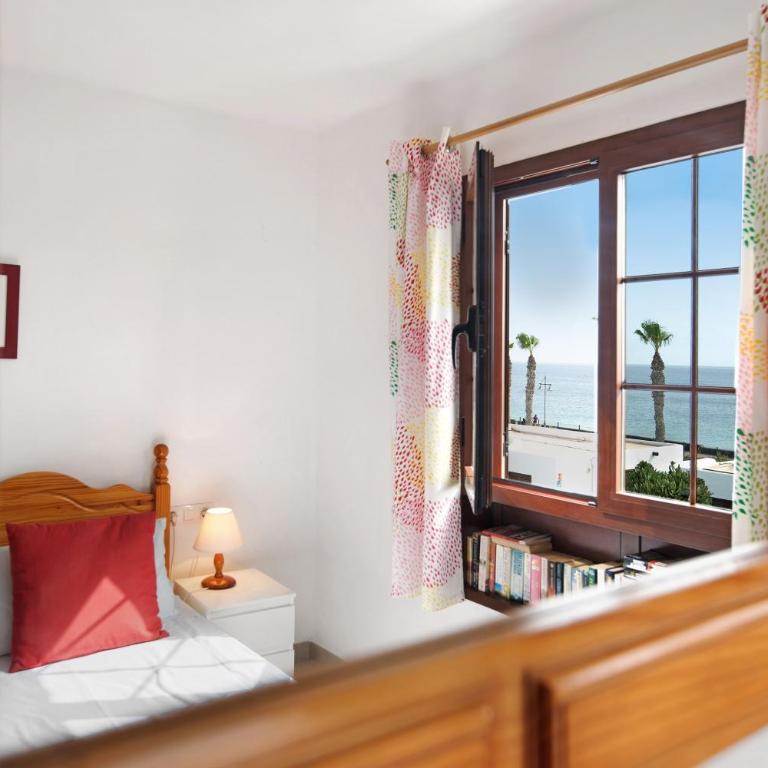 Puerto Chico 9 - Two-Bedroom Deluxe Apartment with Ocean View - 18