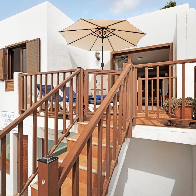 Puerto Chico 9 - Two-Bedroom Deluxe Apartment with Ocean View - 4