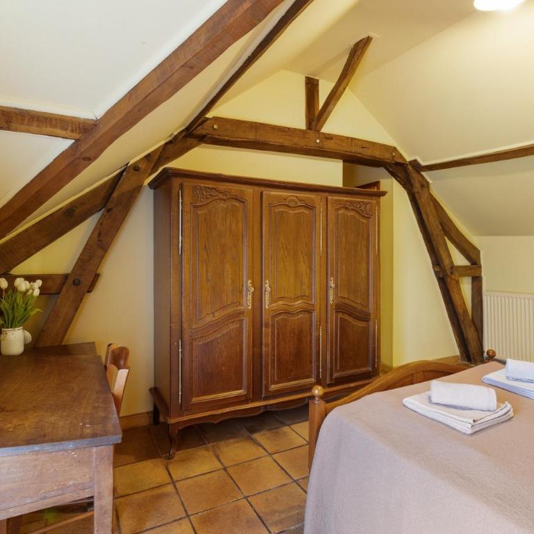 La Ferme de la Croix d'Allon - Quadruple Room with Shower - 9
