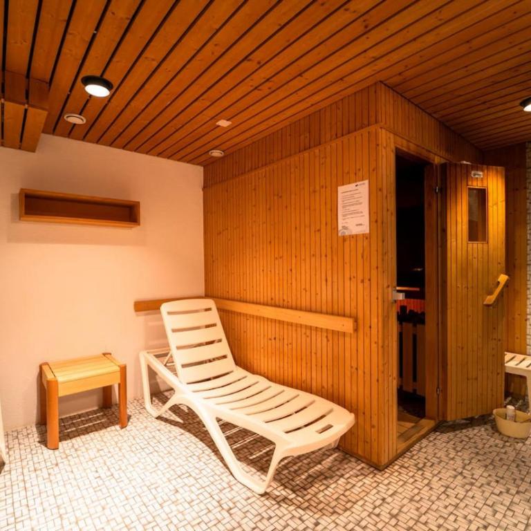 Retro Laax Apartment Liftside Stay - Apartment - 23