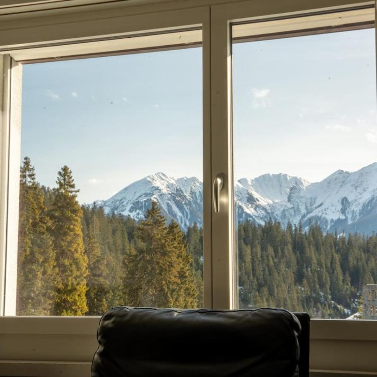Retro Laax Apartment near Cable Car - Apartment - 8