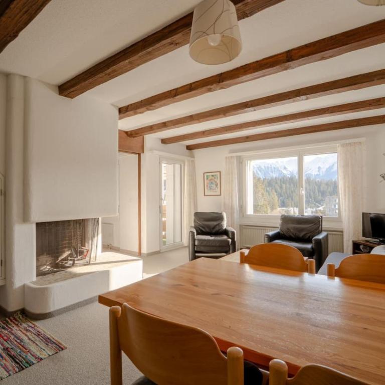 Retro Laax Apartment near Cable Car - Apartment - 9
