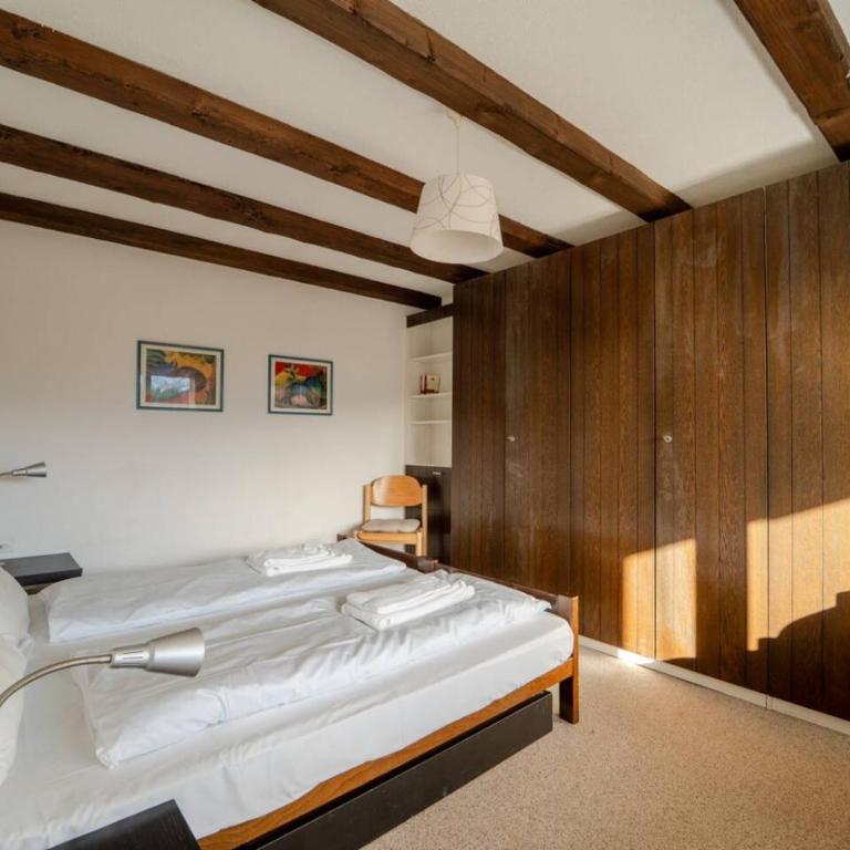 Retro Laax Apartment near Cable Car - Apartment - 10