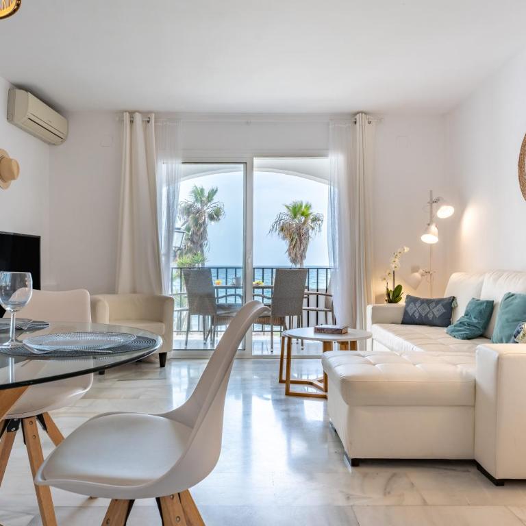 Sea Front Beach House Micaela I - Apartamento Deluxe de 2 dormitorios con vistas al mar - 4
