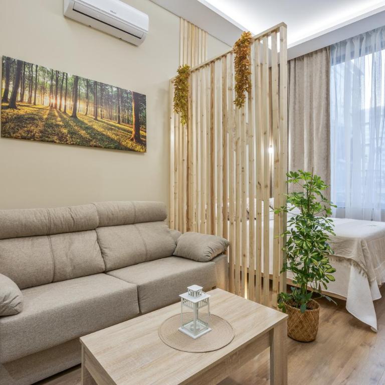 Apartamentos Brisas de Cádiz 2 - Habitación Triple con ducha - 1