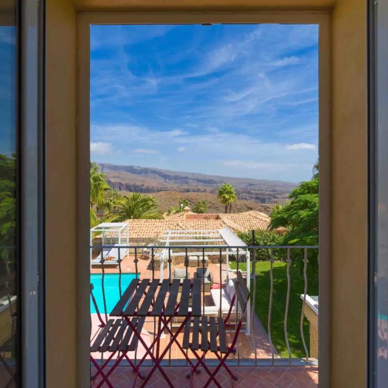 Villa Linda - Three-Bedroom House - 28