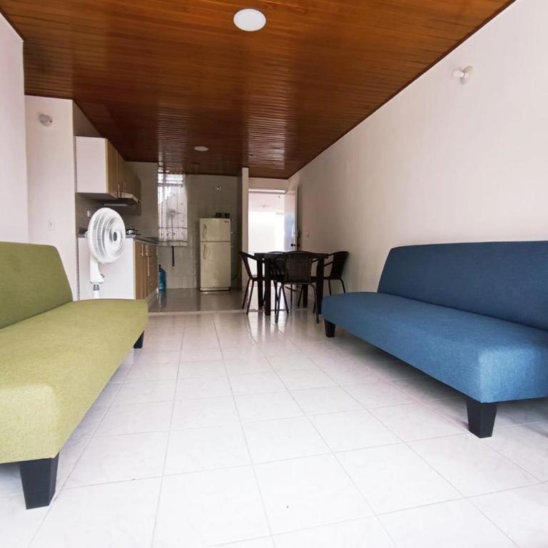 Apto con piscina en el centro de melgar - Condominio - Apartamento de 3 dormitorios - 2