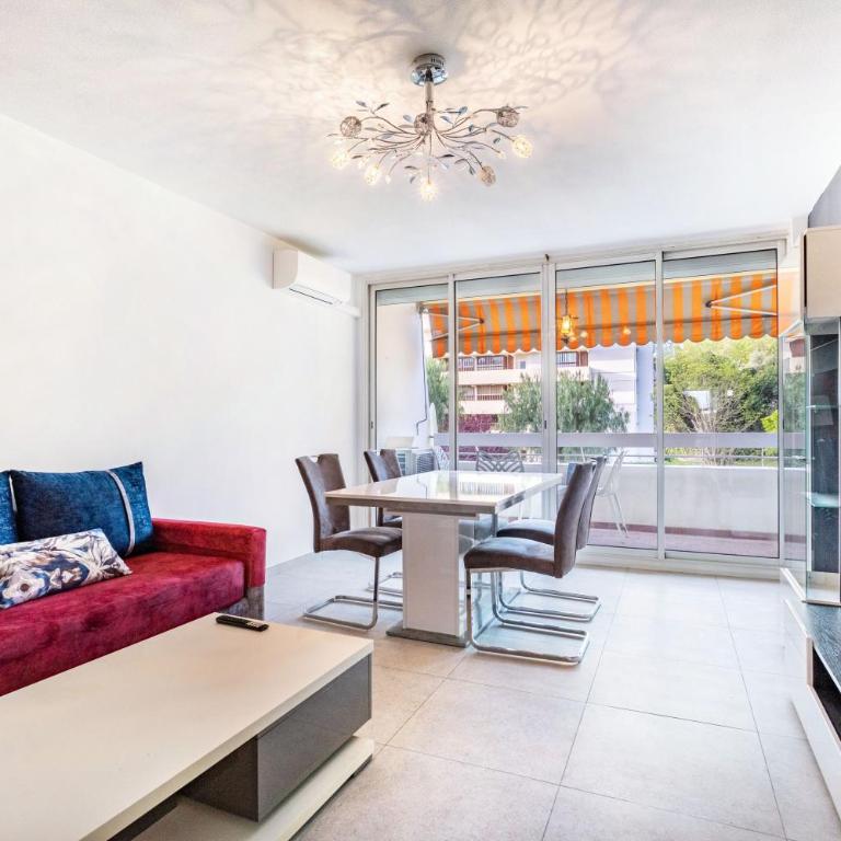 Le Vauban grand 2 pièces parking - Maison 1 Chambre - 14