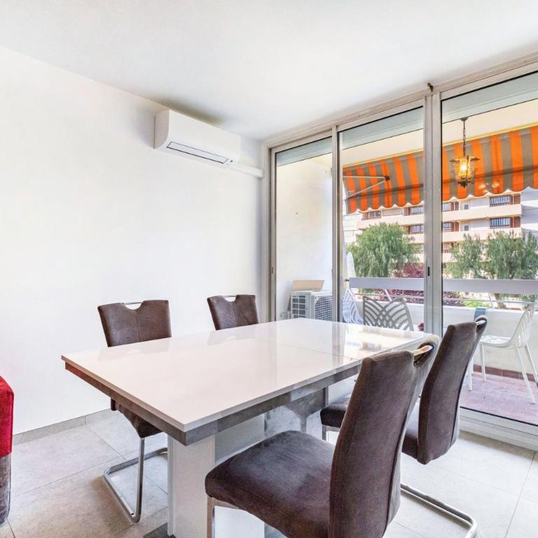 Le Vauban grand 2 pièces parking - Maison 1 Chambre - 15