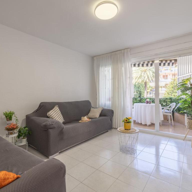 Casa Tropical Port Aventura - Apartamento Superior de 1 dormitorio con balcón - 1