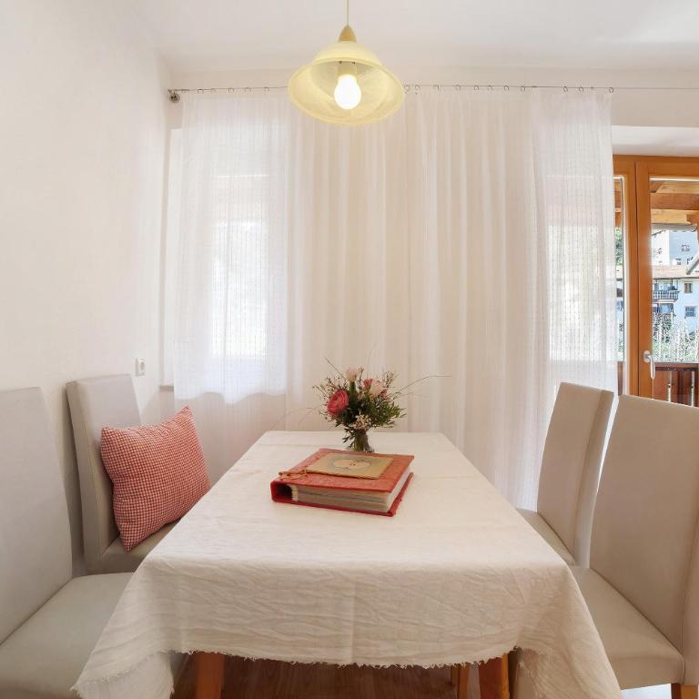 Fröhlichhof Wohnung Pink Lady - Apartamento Deluxe de 2 dormitorios con vistas al jardín - 6