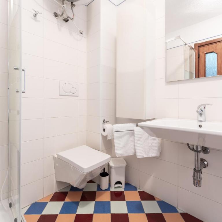 Appartamento a 10 minuti dal mare - Appartamento Deluxe con 2 Camere da Letto e Balcone - 15