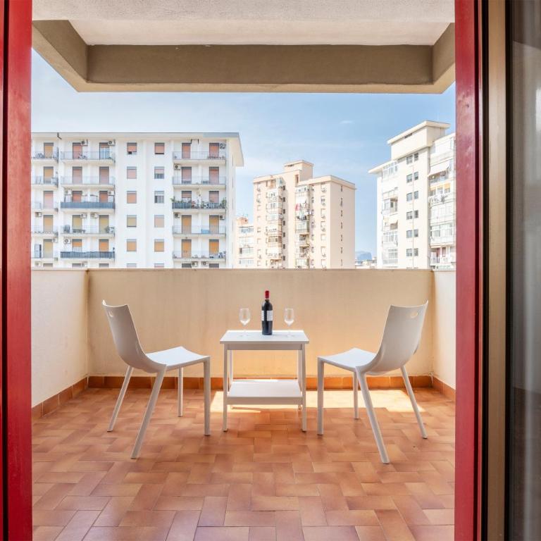 Guest House Conca D'Oro - Appartamento Deluxe con 2 Camere da Letto e Balcone - 1