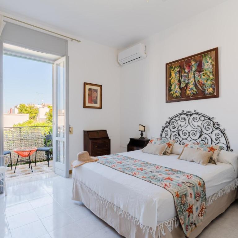 Villa Lola - Three-Bedroom House - 12