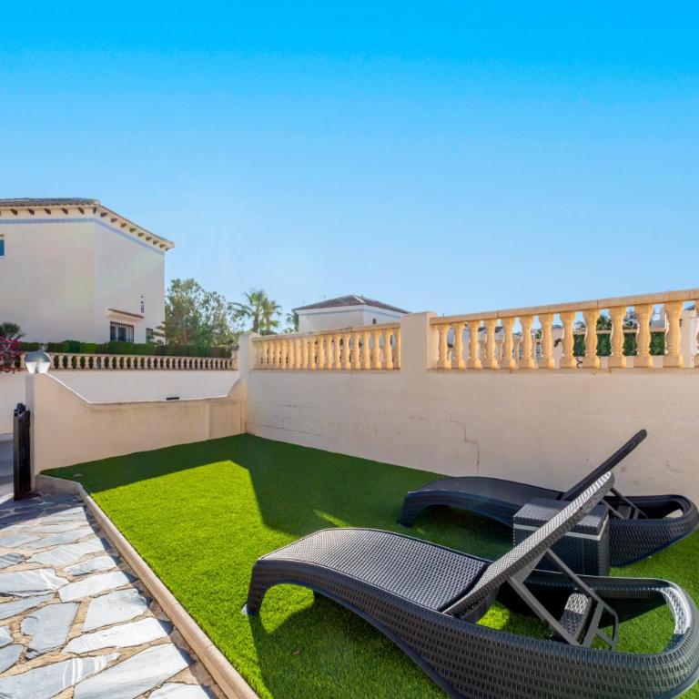 Beautiful House in a quiet area - Casa de 2 dormitorios - 3