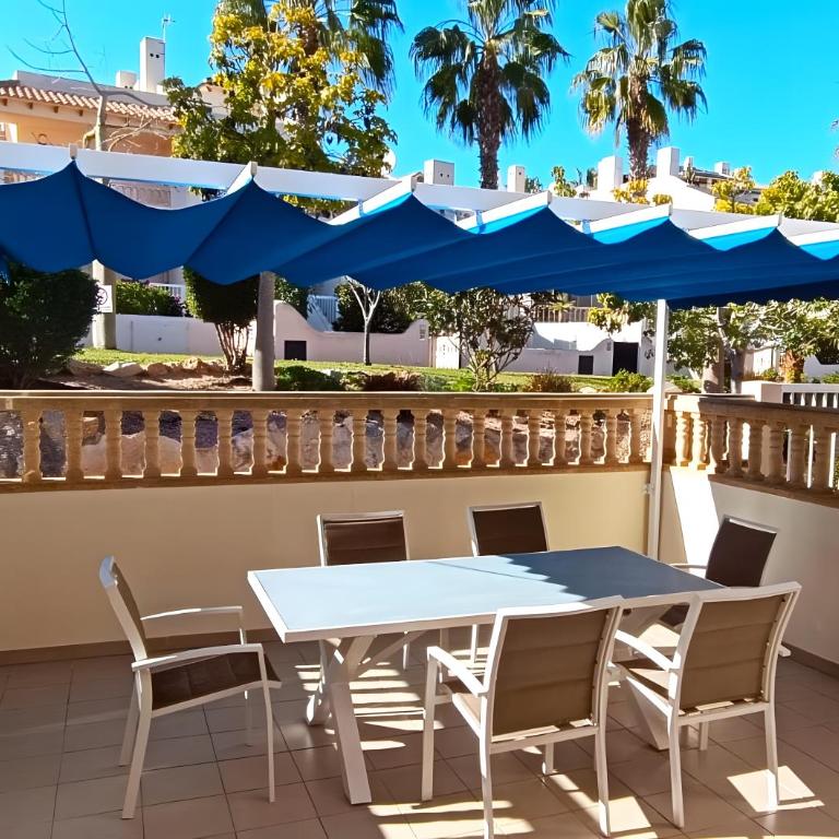 Beautiful House in a quiet area - Casa de 2 dormitorios - 29