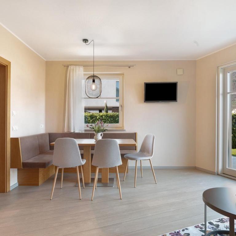 Landhaus Antonius Eppan - Appartamento Deluxe con 2 Camere da Letto e Vista Giardino - 12