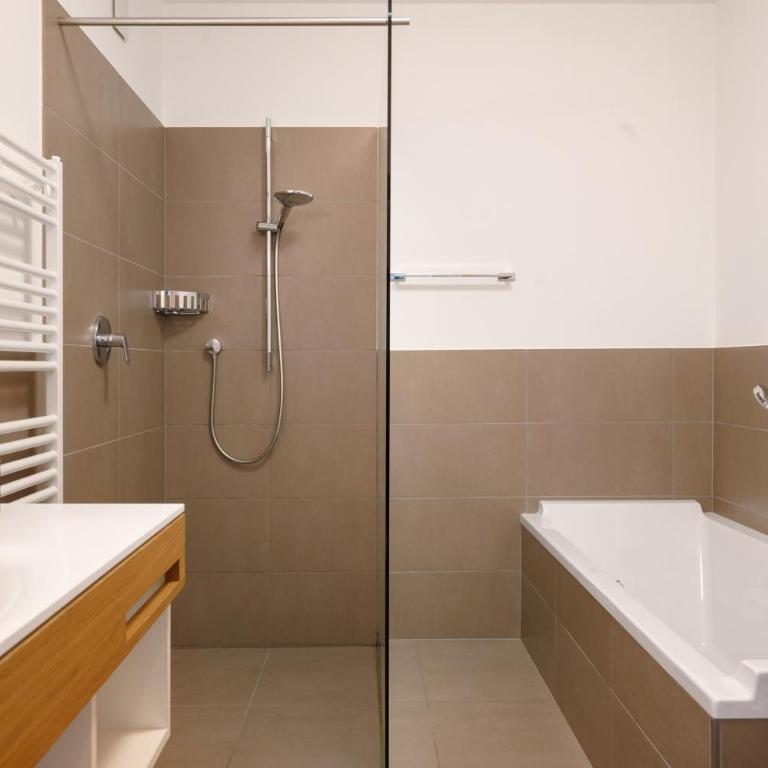 Landhaus Antonius Eppan - Appartamento Deluxe con 2 Camere da Letto e Vista Giardino - 26