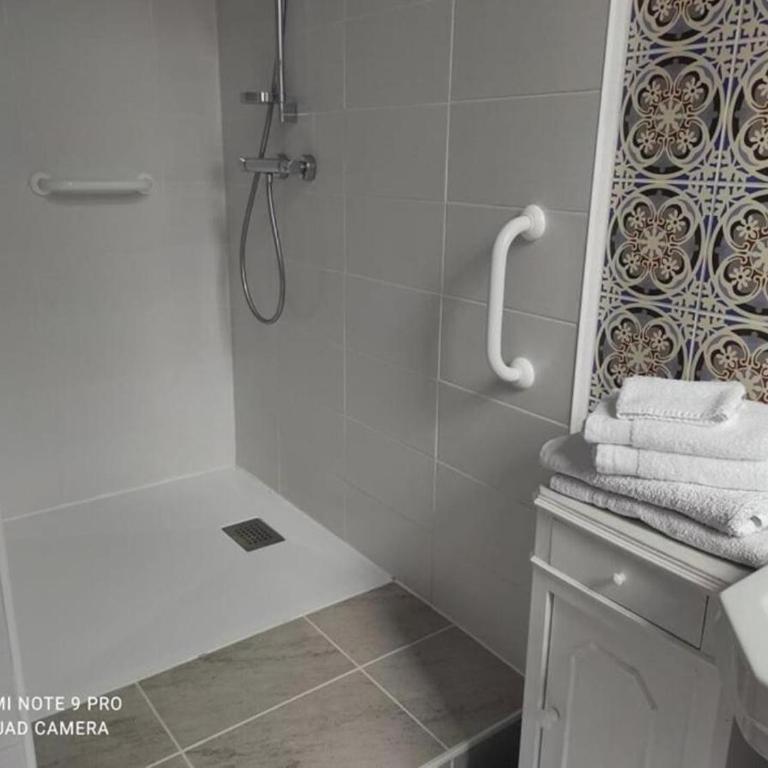 La Suite Barbes - Appartamento Superior con 1 Camera da Letto e Balcone - 13