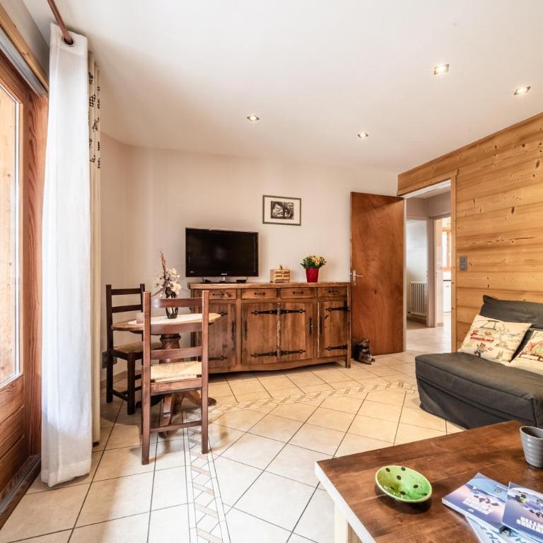 Appartement chalet - Le Vnipi - Two-Bedroom Deluxe Apartment with Garden View - 8