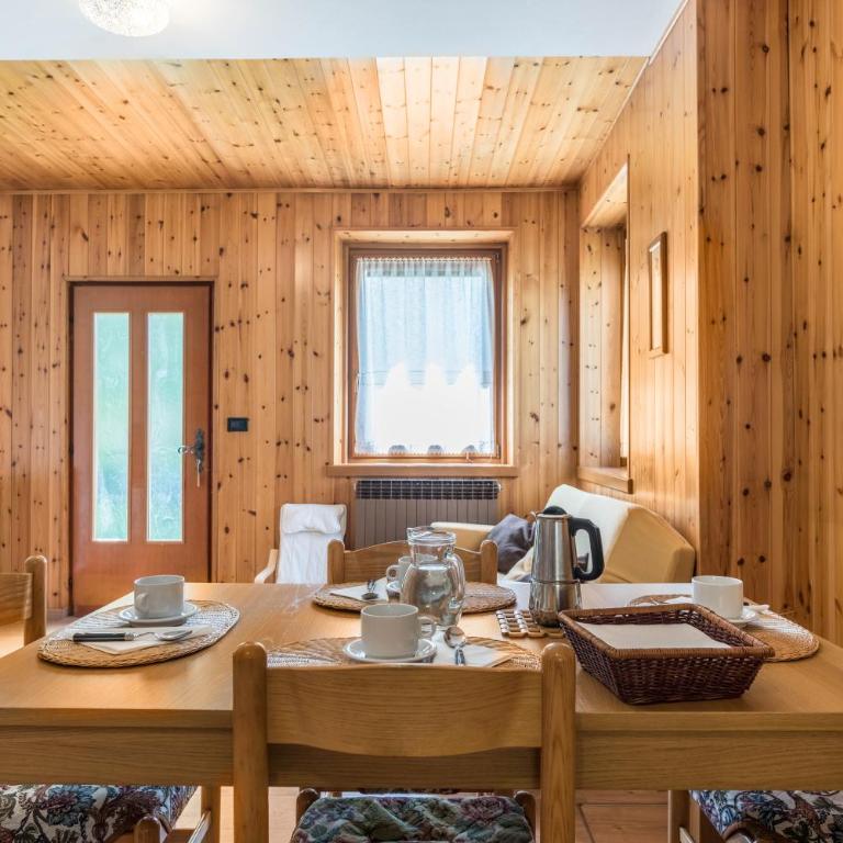 Appartamento Adamello Casa Lucia - Appartamento Deluxe con 2 Camere da Letto e Vista Giardino - 7
