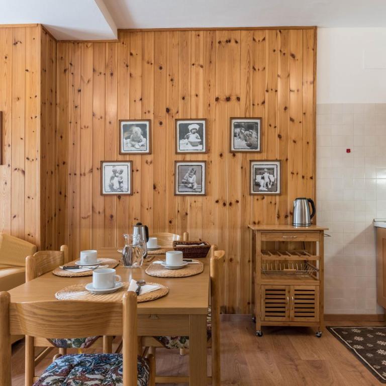 Appartamento Adamello Casa Lucia - Appartamento Deluxe con 2 Camere da Letto e Vista Giardino - 5