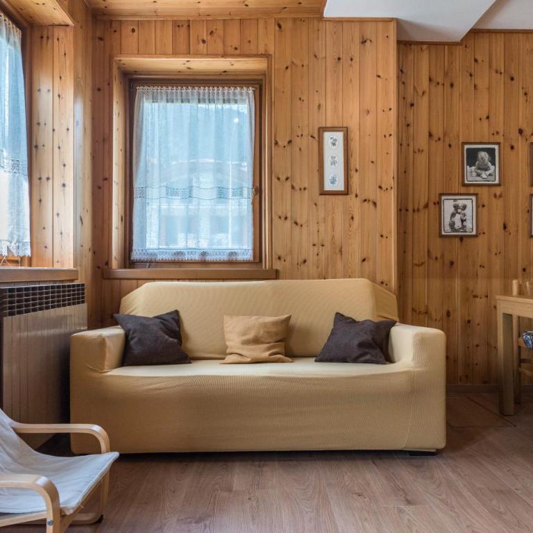 Appartamento Adamello Casa Lucia - Appartamento Deluxe con 2 Camere da Letto e Vista Giardino - 1