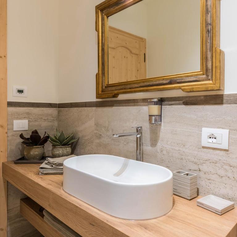 Wellness Lodge Edoardo - Superior One-Bedroom Apartment with Balcony - 6