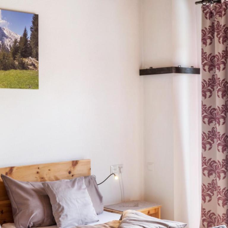 Mountainlodge - Deluxe-Apartment mit 2 Schlafzimmern und Gartenblick - 19