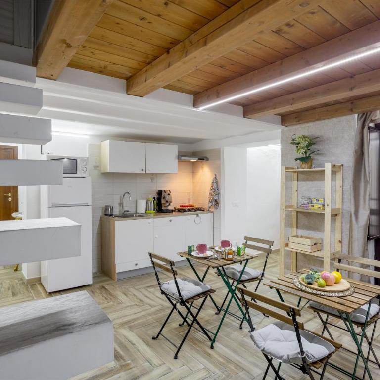 Calypso Il Binario Apartment - Appartamento Premium con 3 Camere da Letto e Balcone - 17