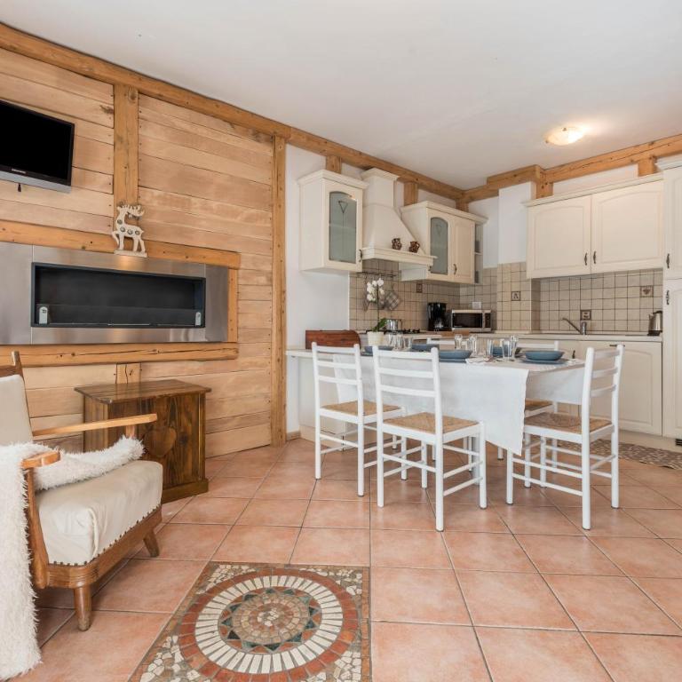 Casa Ferrazza Natalie - Appartamento Deluxe con 2 Camere da Letto e Balcone - 8