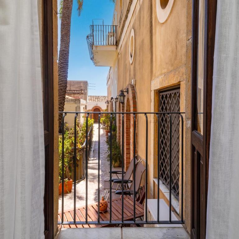 Casa Fabrizio - Superior One-Bedroom Apartment with Balcony - 8