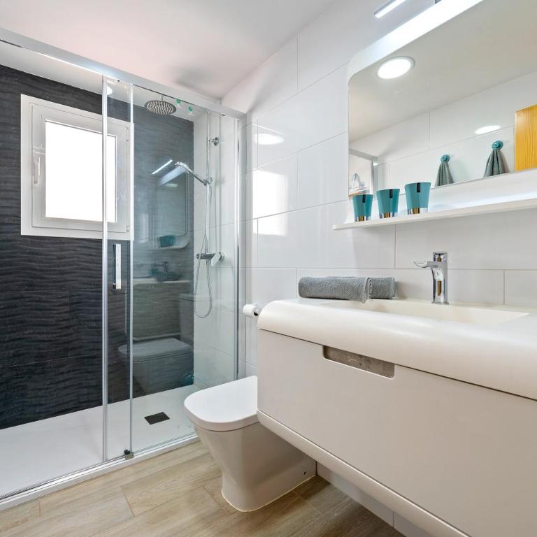 Francesca - One-Bedroom Apartment with Garden - 15