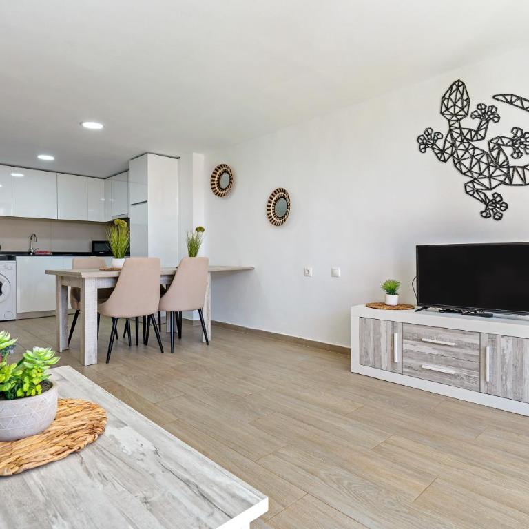 Francesca - One-Bedroom Apartment with Garden - 8