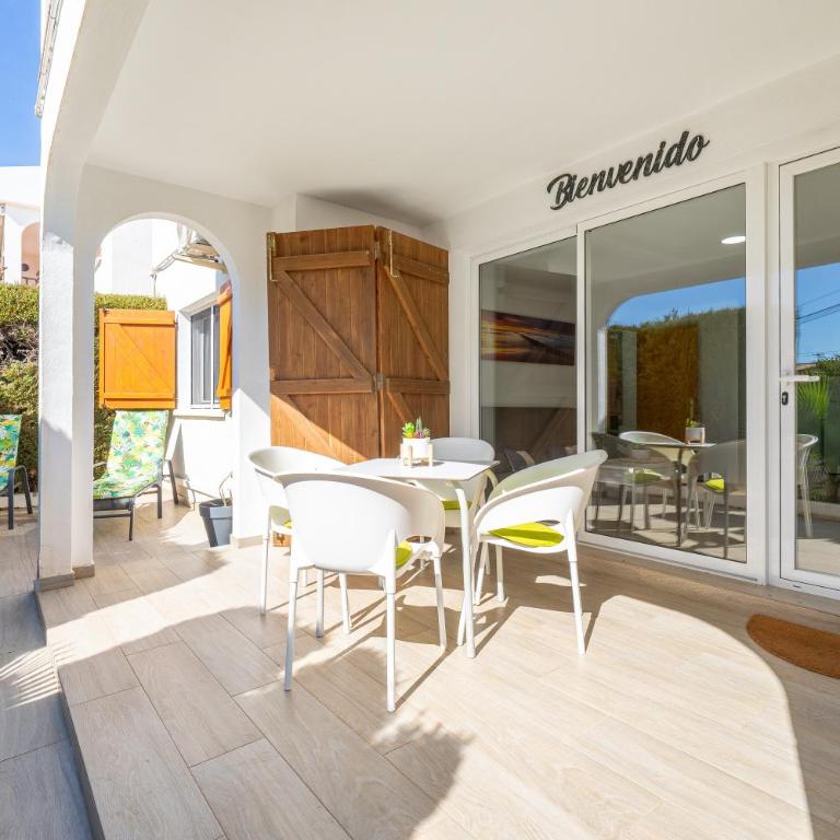 Francesca - One-Bedroom Apartment with Garden - 18