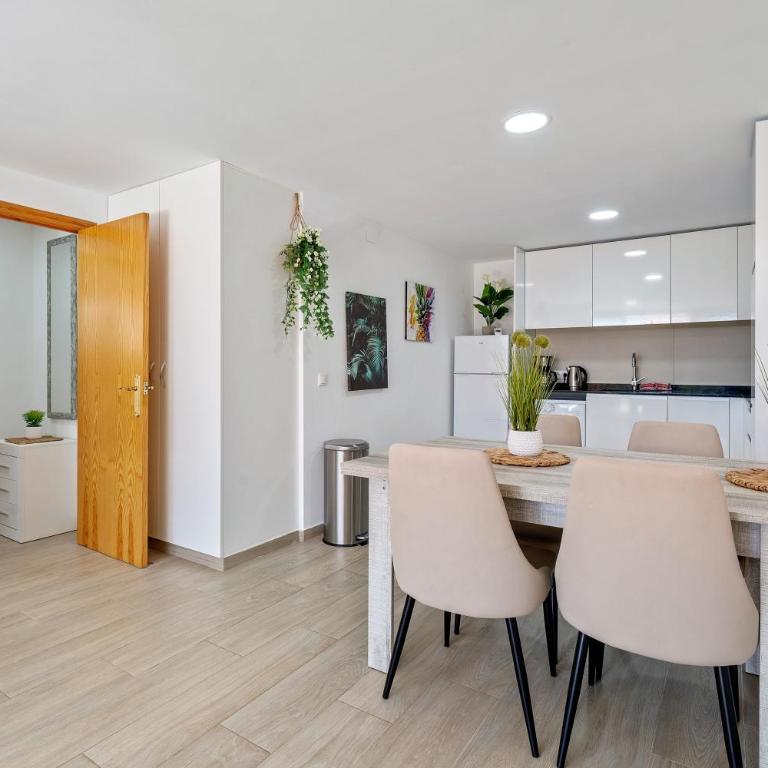 Francesca - One-Bedroom Apartment with Garden - 16