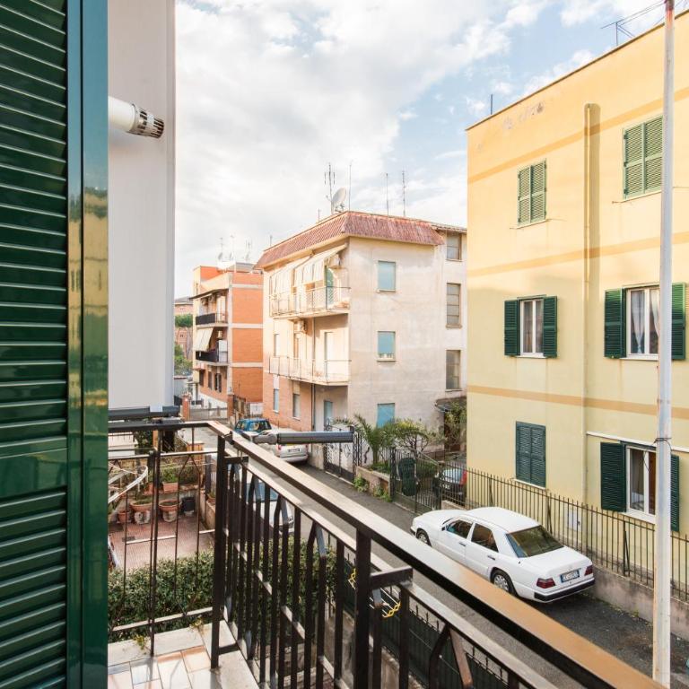 Amars House - Deluxe Apartment mit Balkon und 2 Schlafzimmern - 28