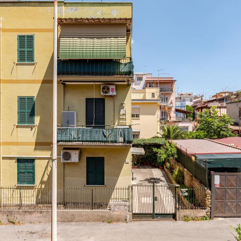 Amars House - Deluxe Apartment mit Balkon und 2 Schlafzimmern - 29