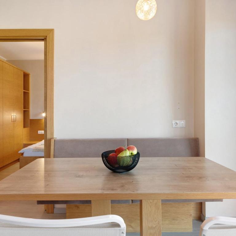 Landhaus Antonius Eppan - Appartamento Deluxe con 2 Camere da Letto e Vista Giardino - 9