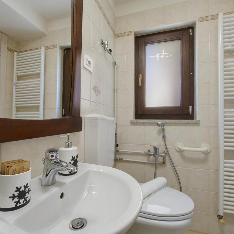 Agriturismo La Grange - Appartamento Deluxe con 2 Camere da Letto e Vista Giardino - 21