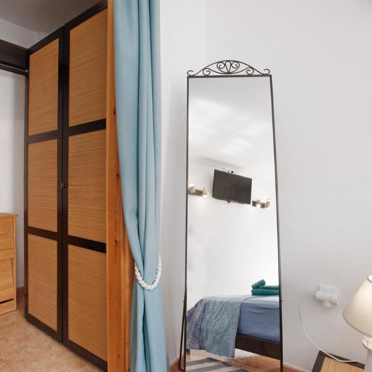 Casa Mariposa - Superior One-Bedroom Apartment with Balcony - 14