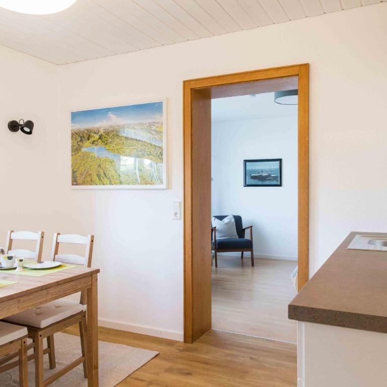 Ferienwohnung Am Alpenblick - One-Bedroom Apartment with Garden View - 10