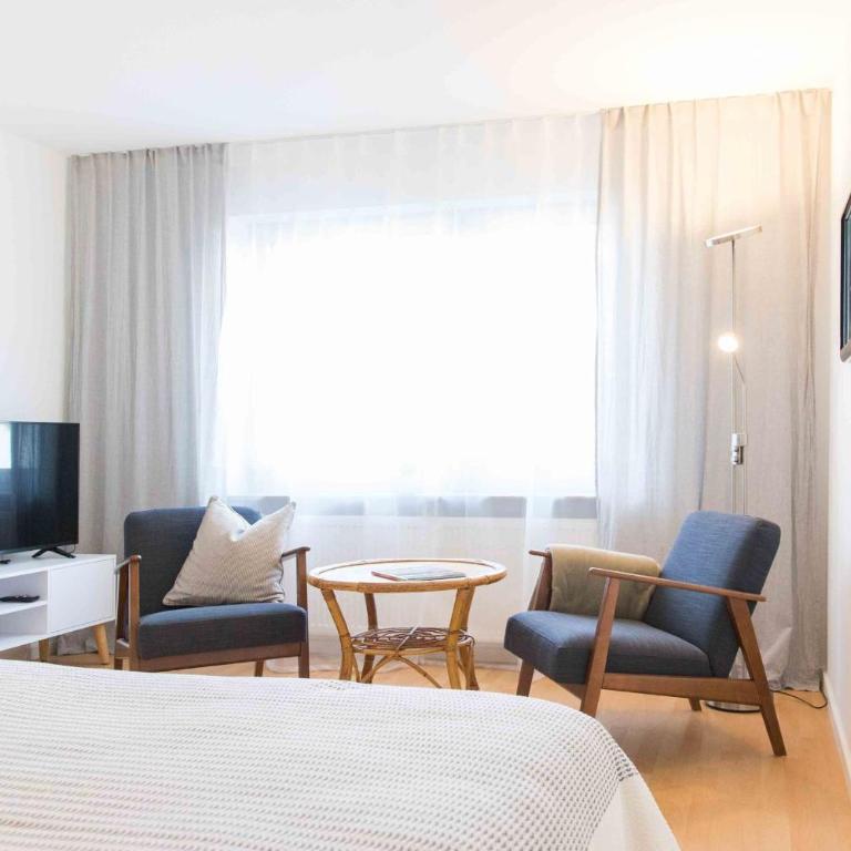 Ferienwohnung Am Alpenblick - One-Bedroom Apartment with Garden View - 14