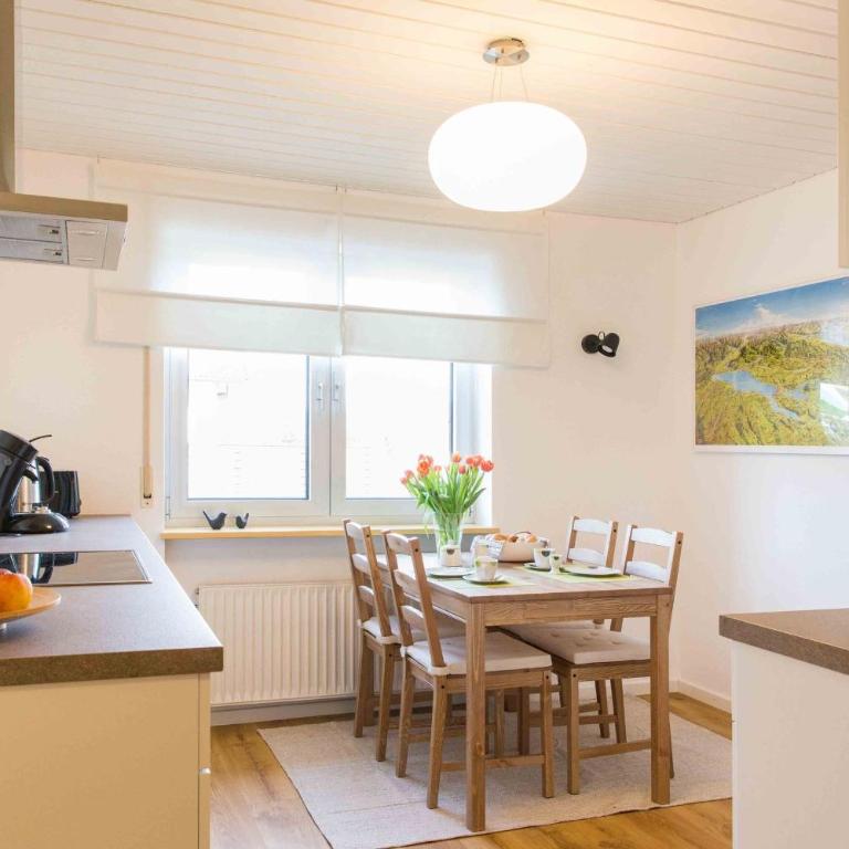 Ferienwohnung Am Alpenblick - One-Bedroom Apartment with Garden View - 3
