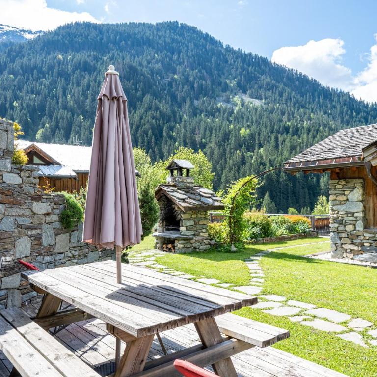 Appartement Roméo - Two-Bedroom Deluxe Apartment with Garden View - 18