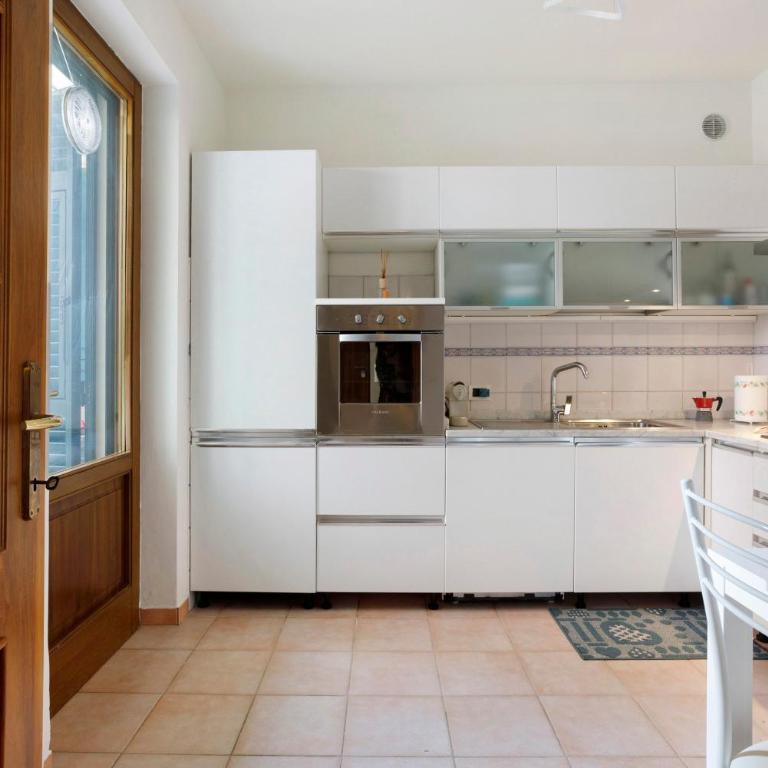 Villino Flora a Viareggio - Two-Bedroom House - 9